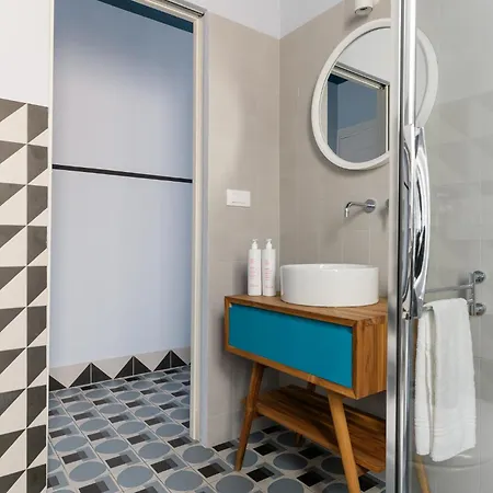 ゲストハウス Unico Art Decor