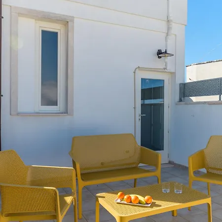 Unico Art Decor Bed & Breakfast 3*