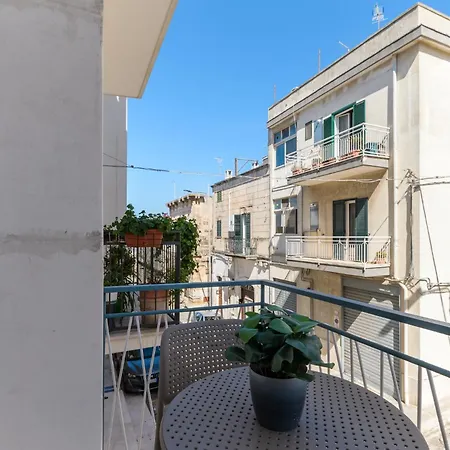 Konukevi Unico Art Decor 3*